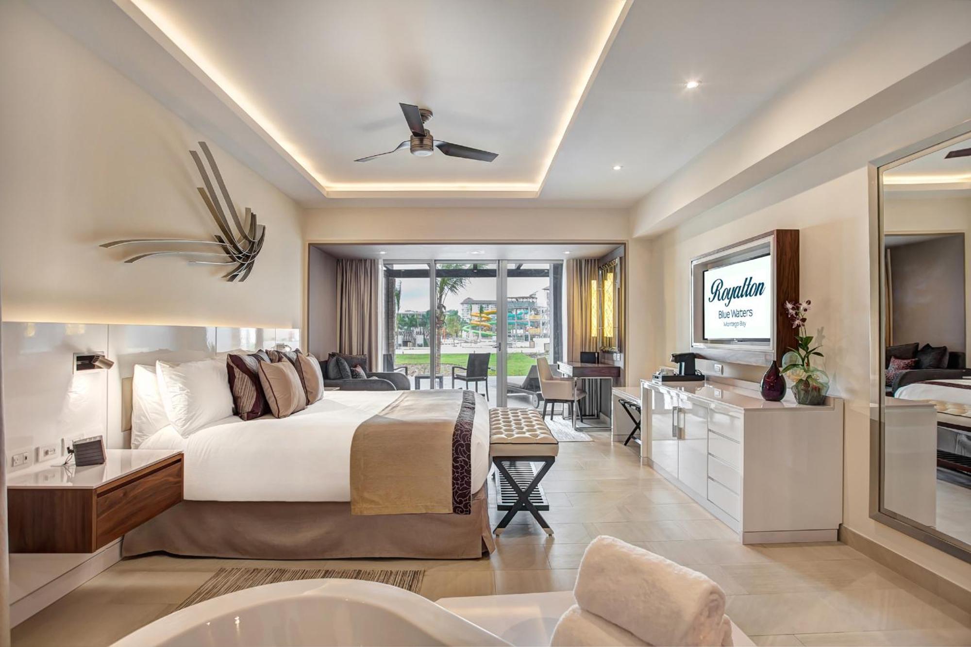 Luxuriöse Swim Out Diamond Club Junior Suite