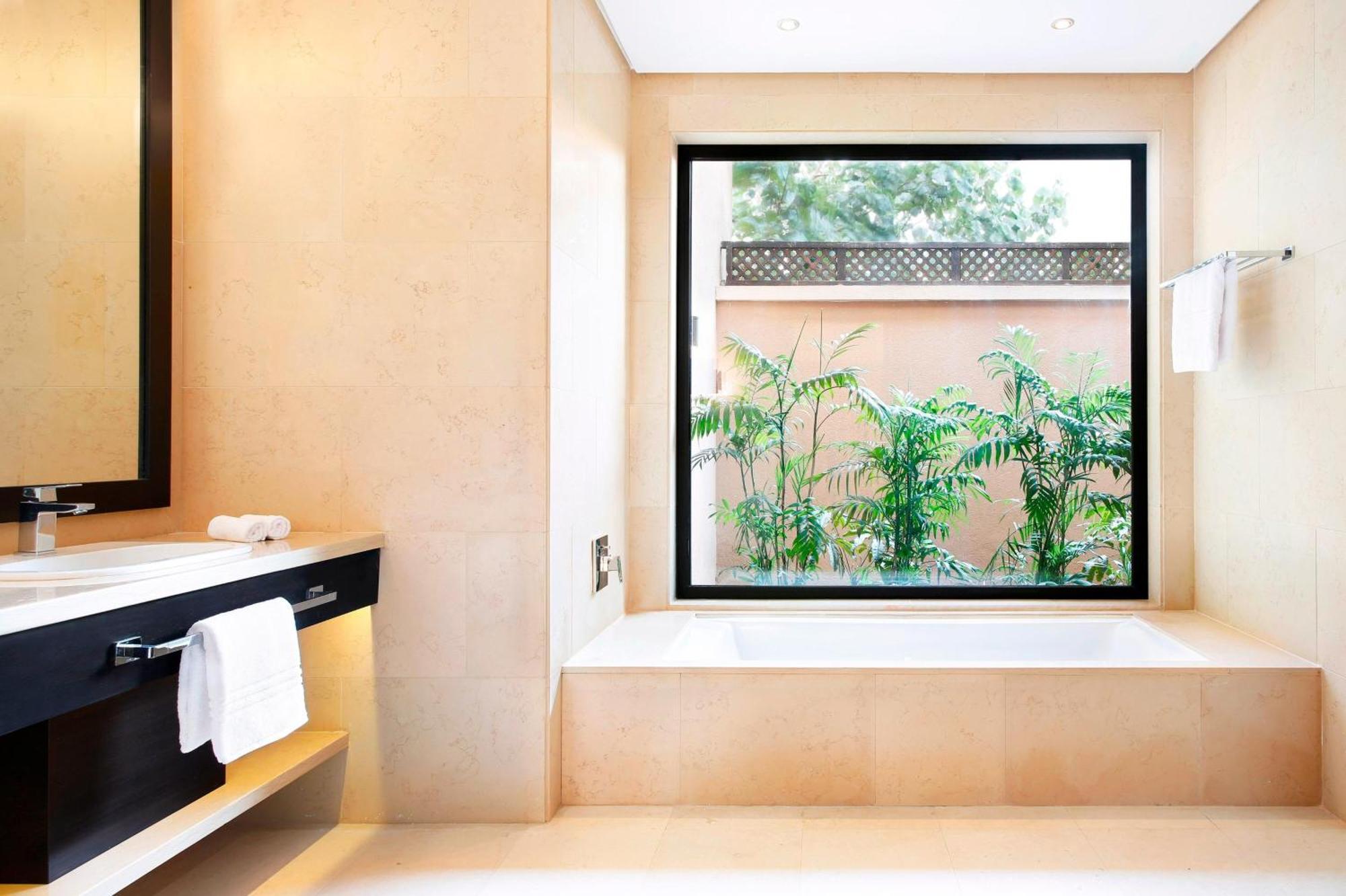 Classic Zimmer mit Gartenblick und 2 Doppelbetten