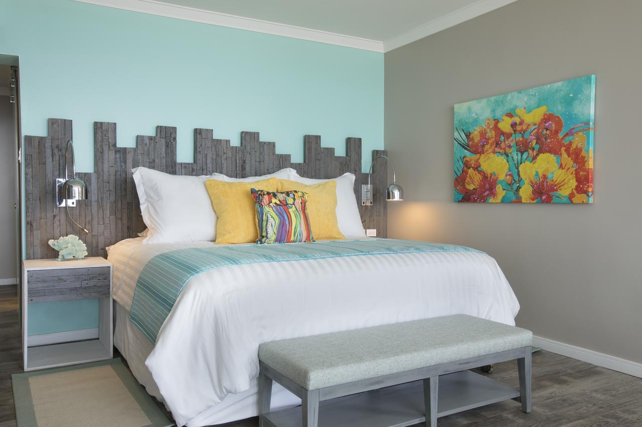 Luxury Three Bedroom Ocean Front Suite