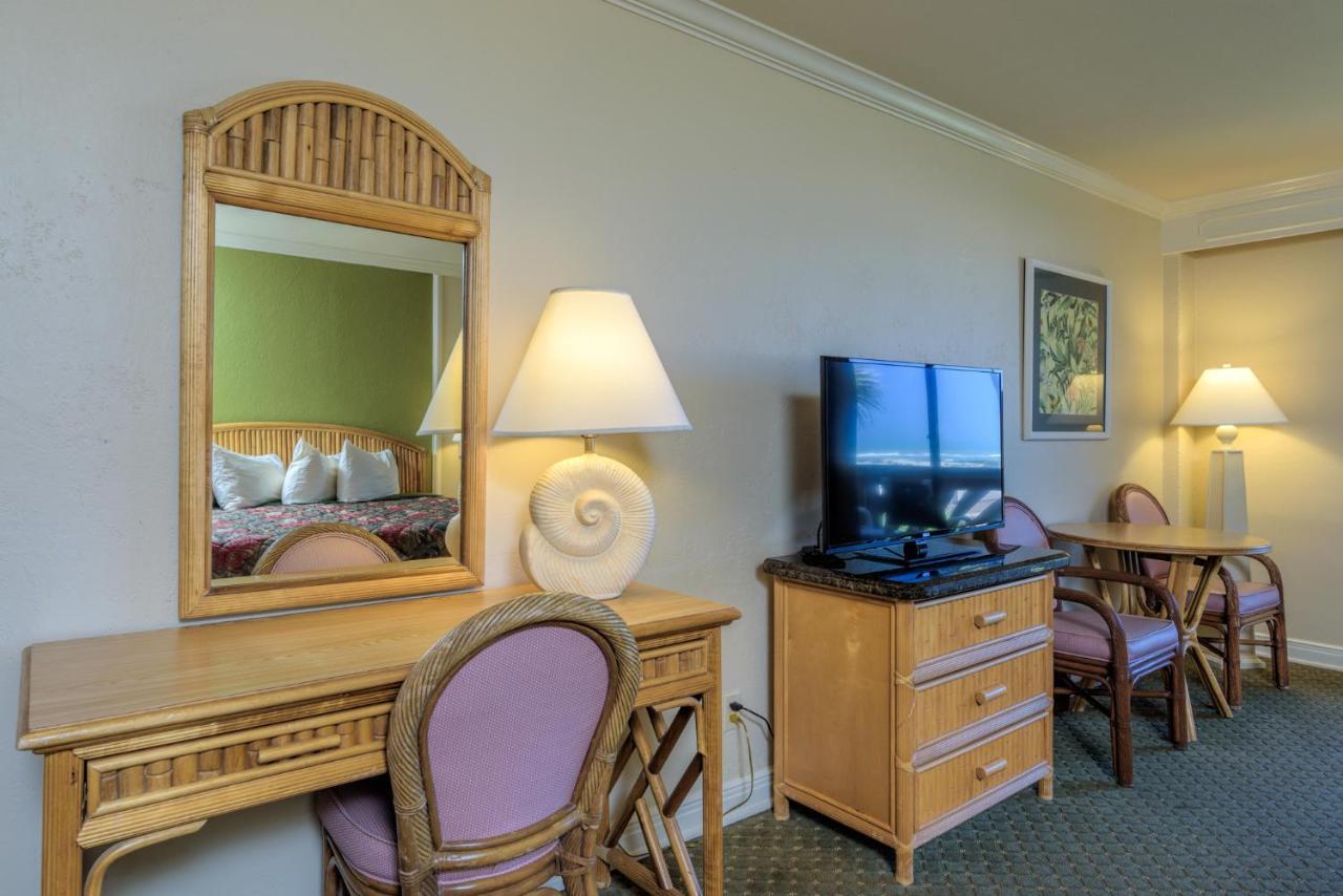 King Room Pool View