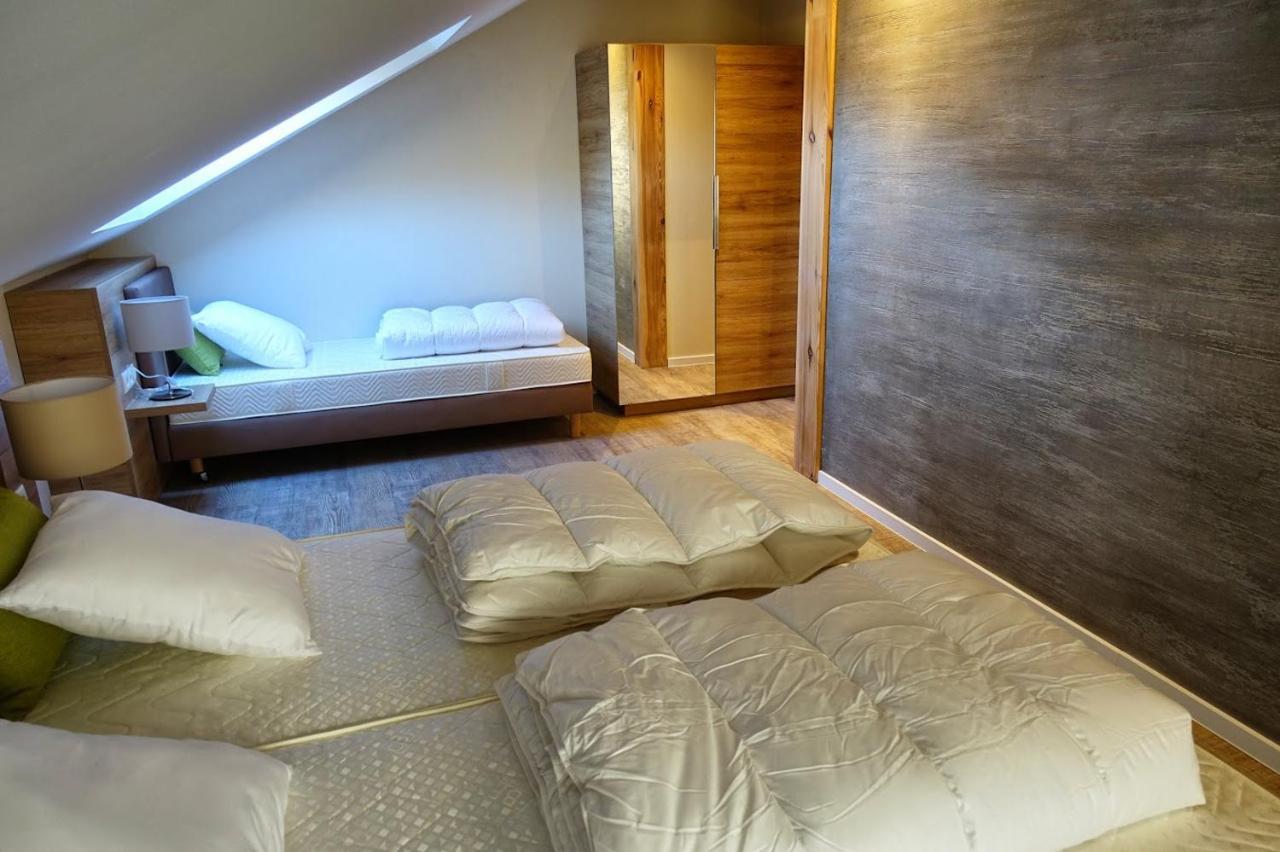 Comfort Dreibettzimmer mit Dusche