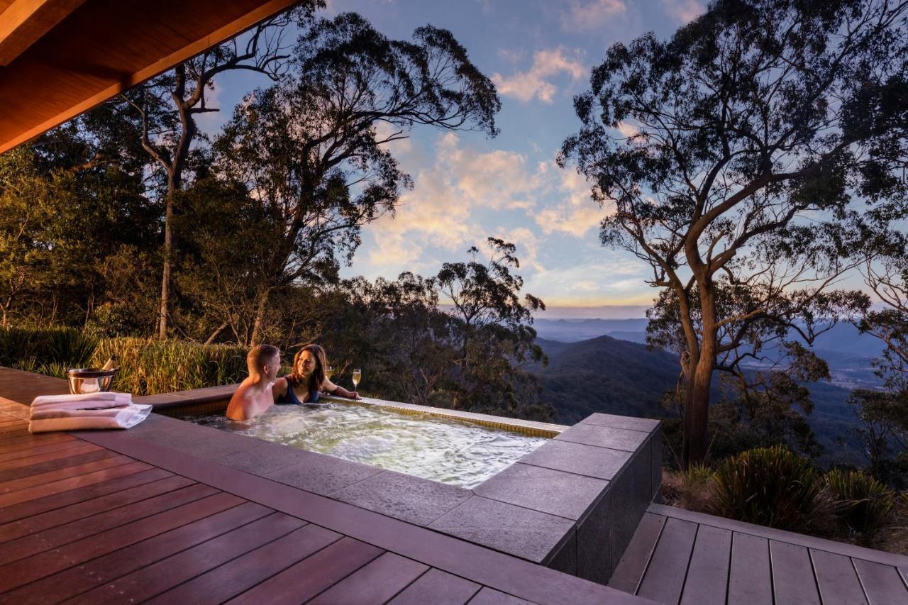 One-Bedroom Private Lodge with Private Outdoor Hot Tub