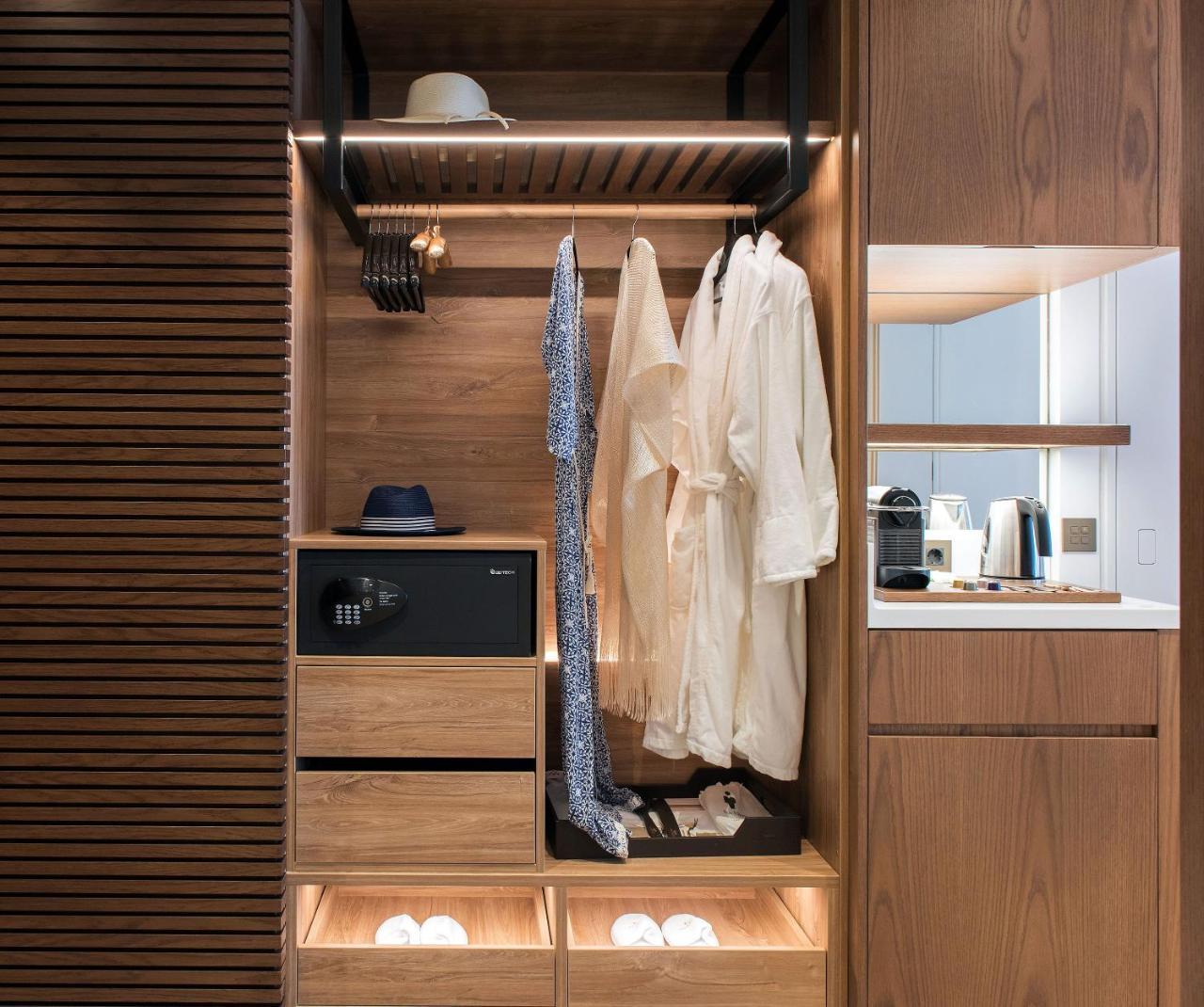 Deluxe Junior Suite mit Meerblick und eigenem Pool