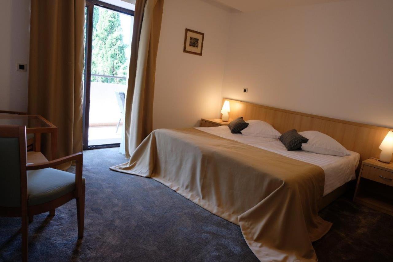 Standard Doppel-/Zweibettzimmer mit Balkon