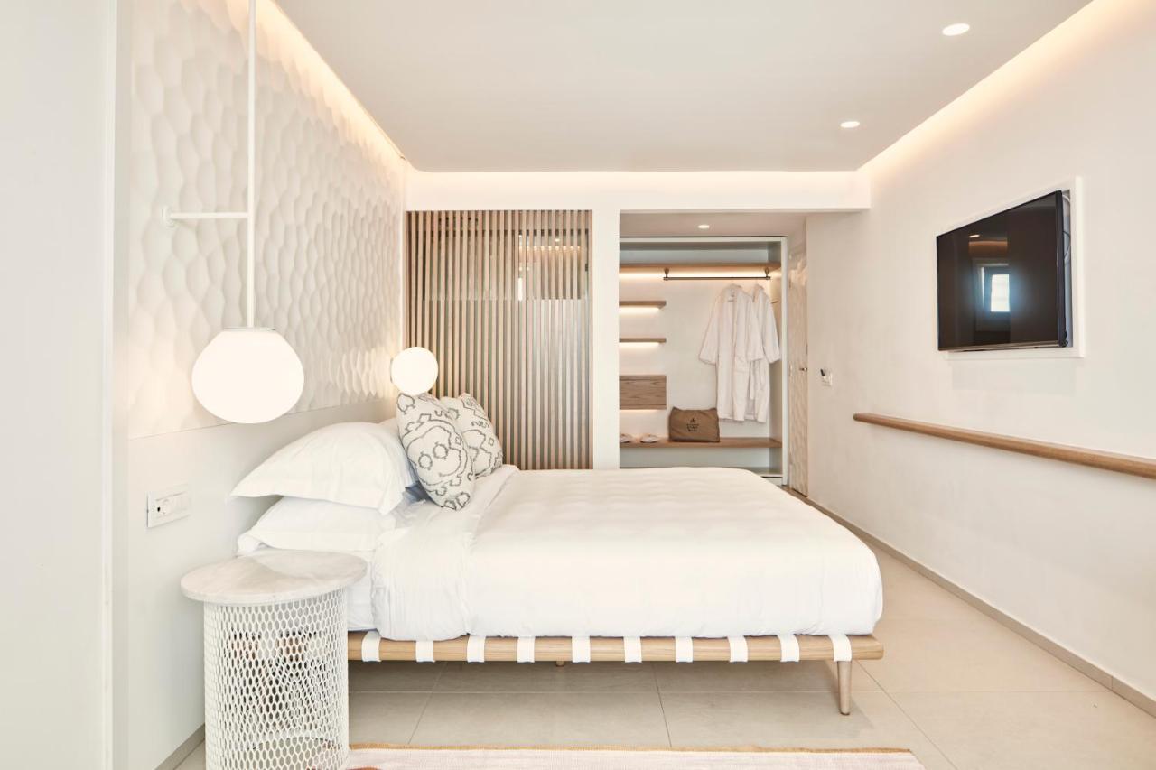 Deluxe Doppelzimmer Artemis mit seitlichem Meerblick
