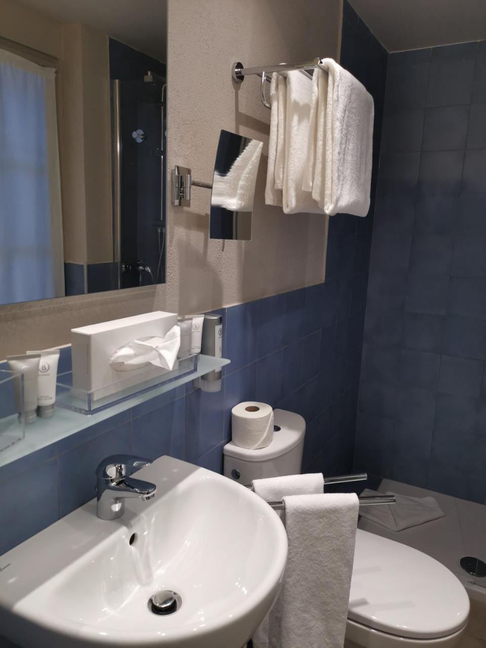 Doppelzimmer mit Balkon