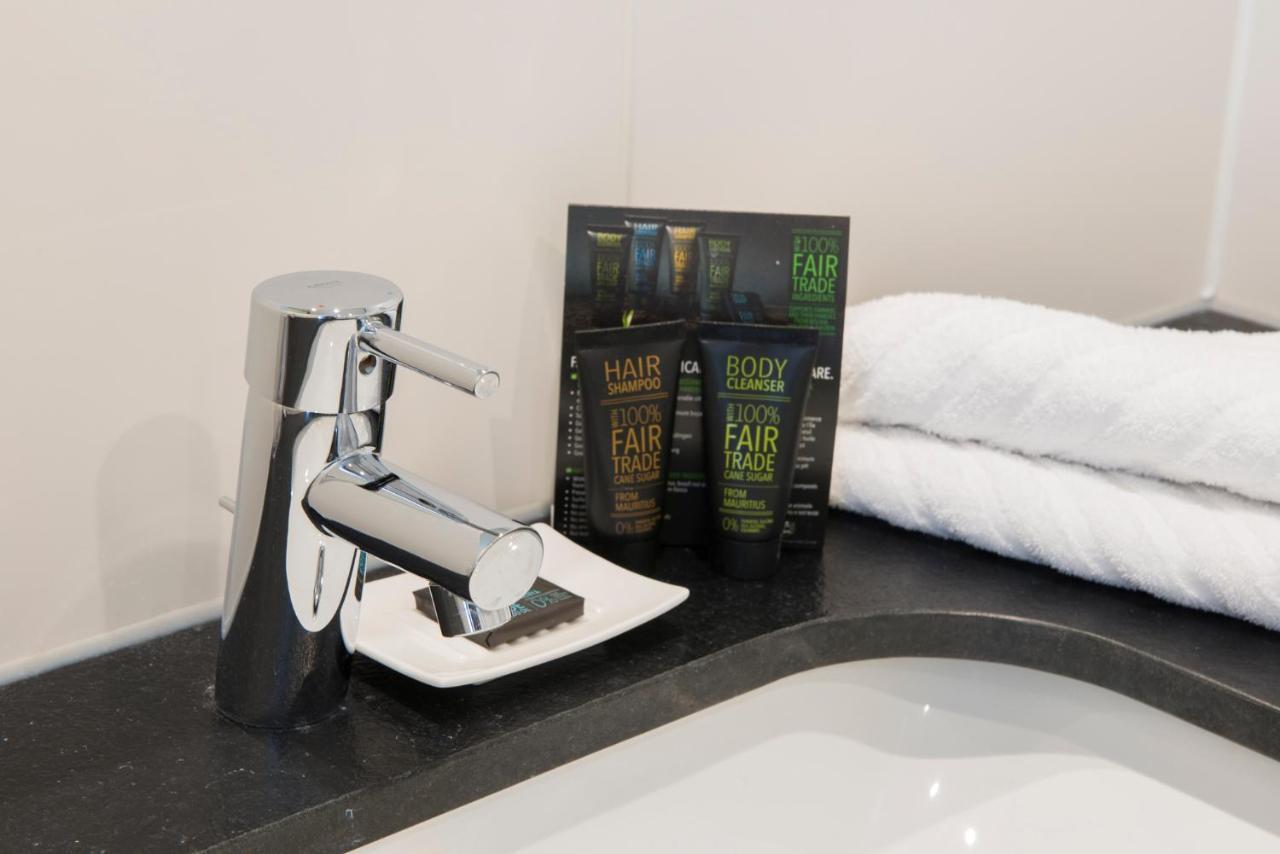 Deluxe Doppelzimmer mit Badewanne und Dusche