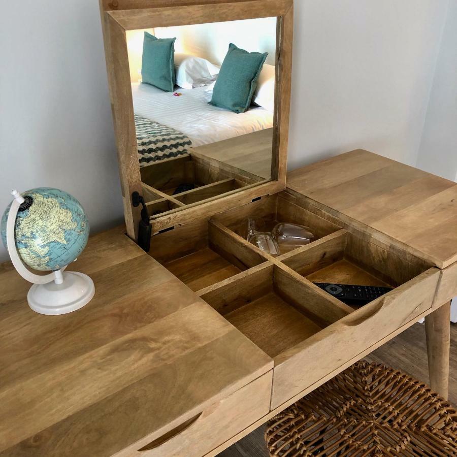 Doppelzimmer mit Terrasse und Poolblick