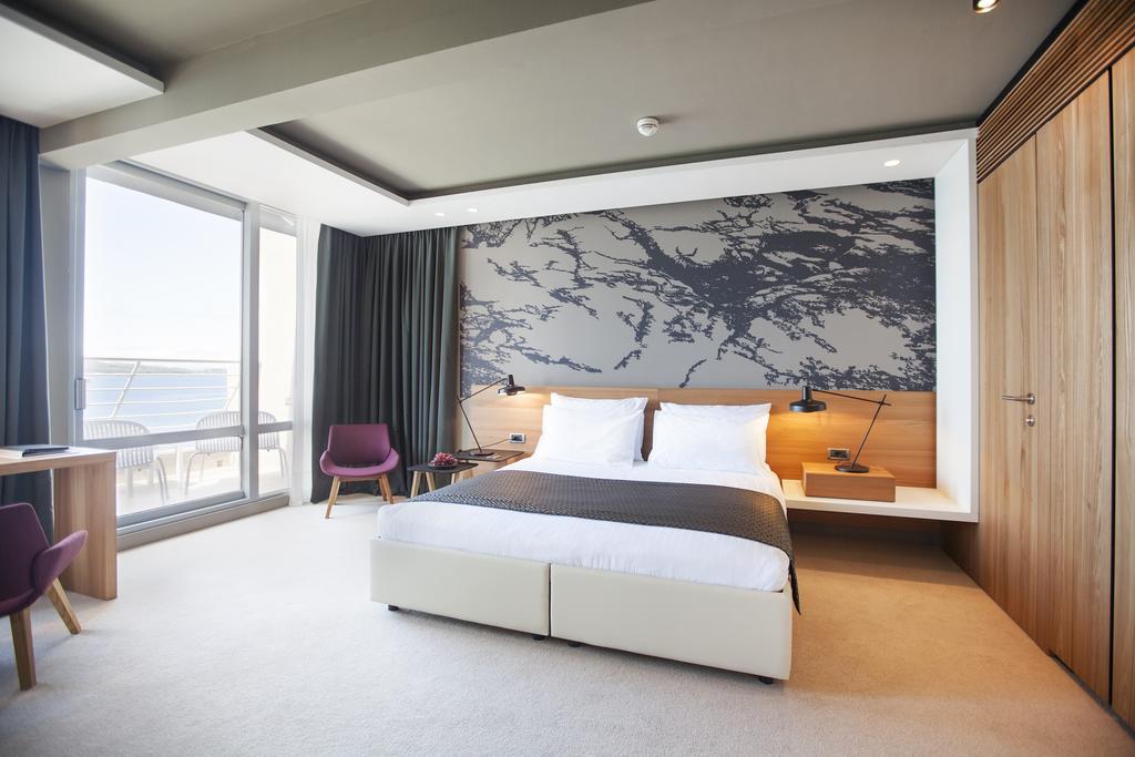 Executive Suite mit Meerblick und Balkon