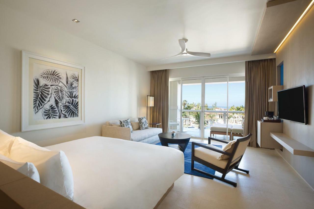 Junior Suite mit Kingsize-Bett und Meerblick