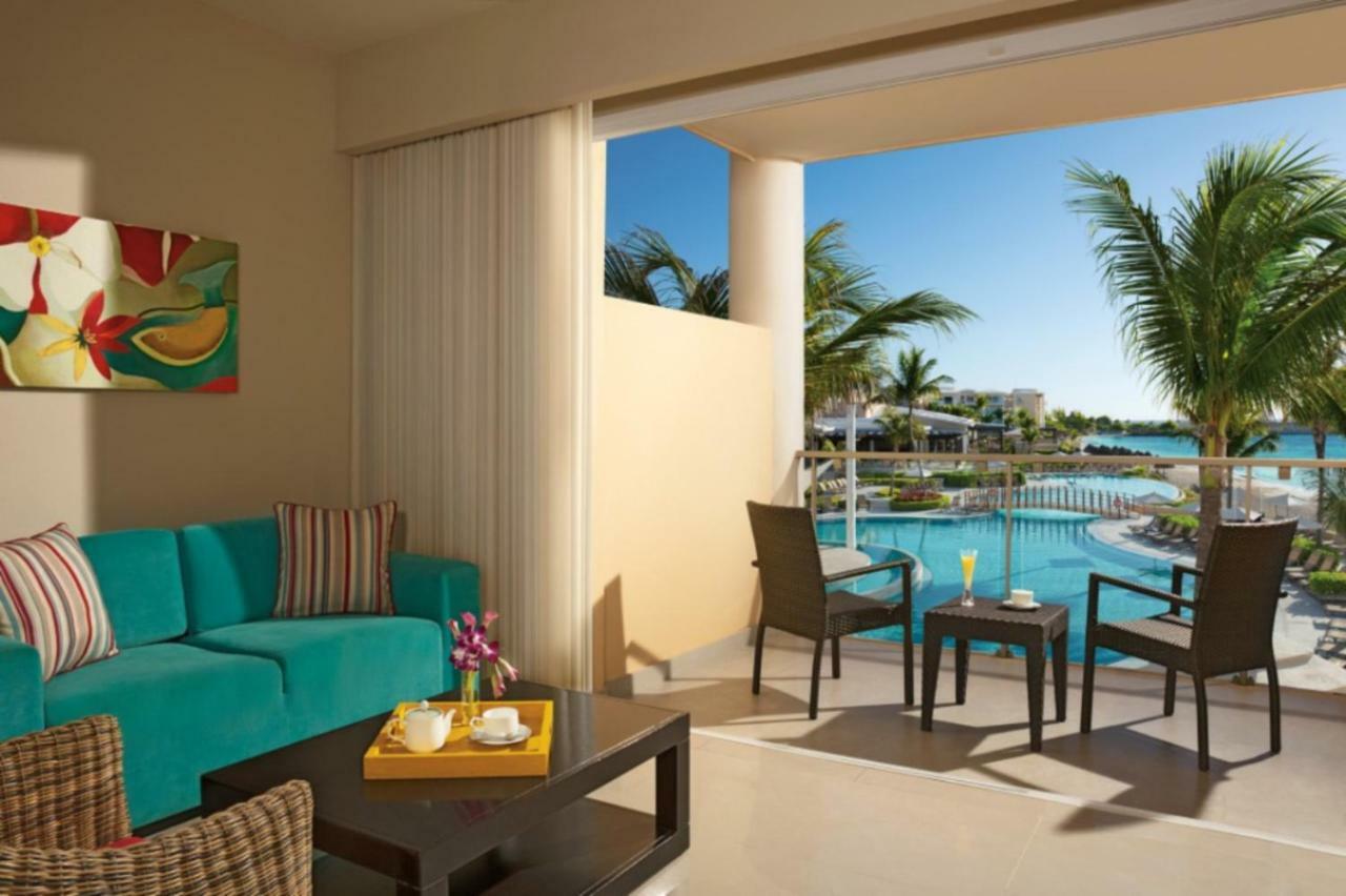 Junior Suite mit 2 Doppelbetten und Meerblick