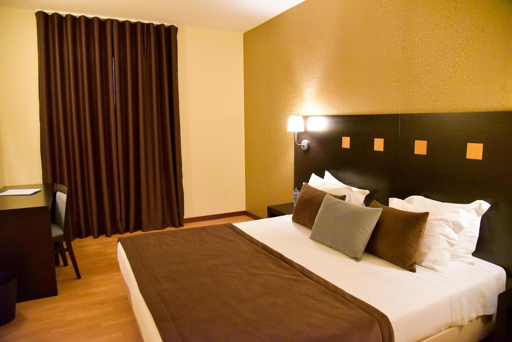 Standard Doppelzimmer mit Zustellbett (3 Erwachsene)