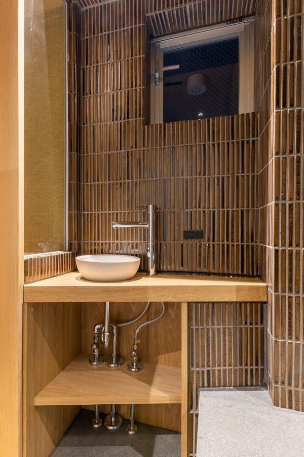 Zweibettzimmer im japanischen Stil mit Bad im Freien