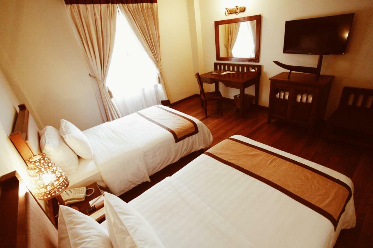 Deluxe Twin Room - Free 1way Shuttle to City Center