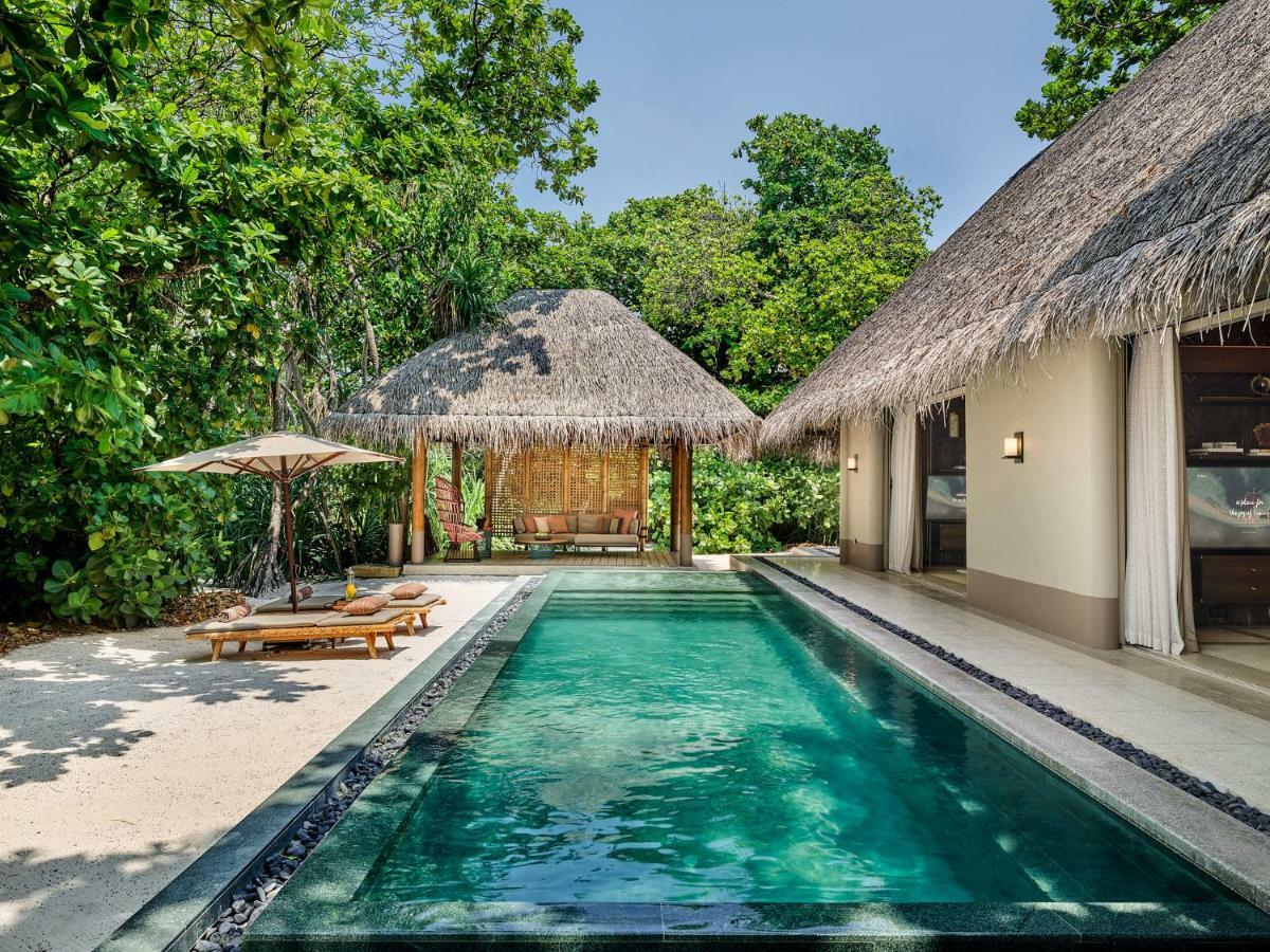 Strandvilla mit 2 Schlafzimmern und Pool