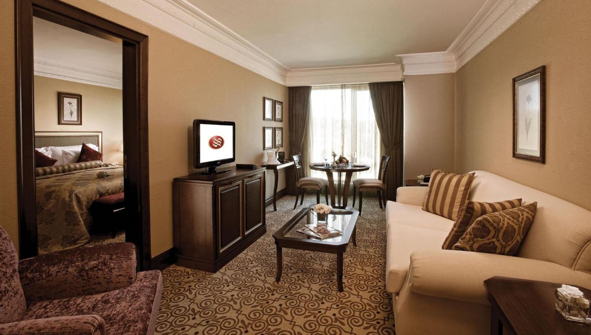 Suite mit Whirlpool-Badewanne - Zugang zur Club Lounge