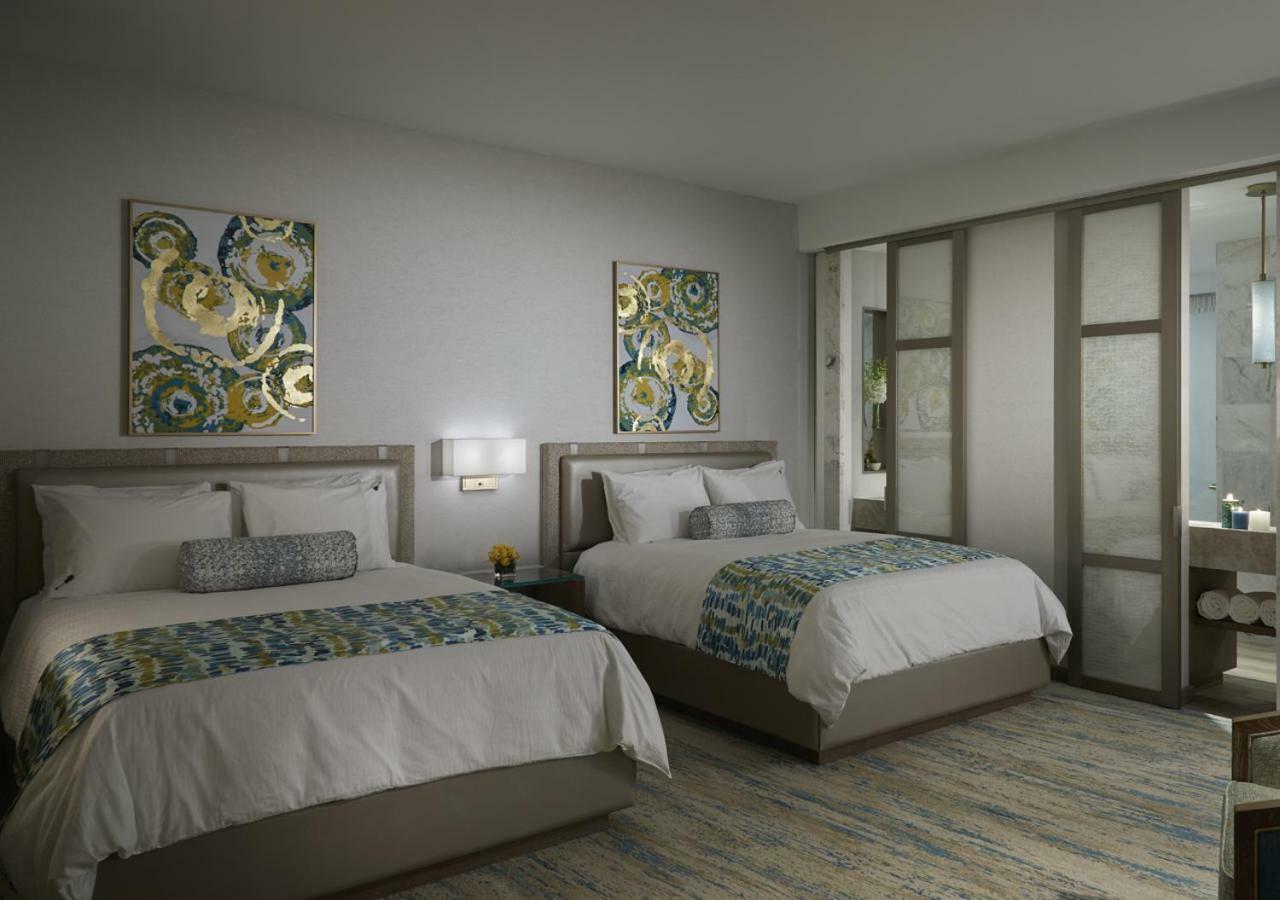 Queen Room Pool View