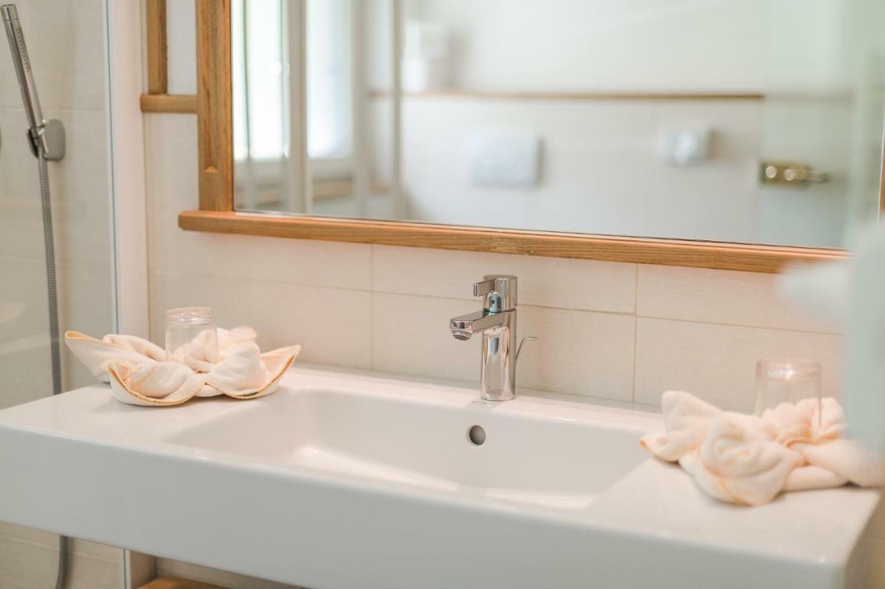 Comfort Doppelzimmer mit Balkon und Bergblick