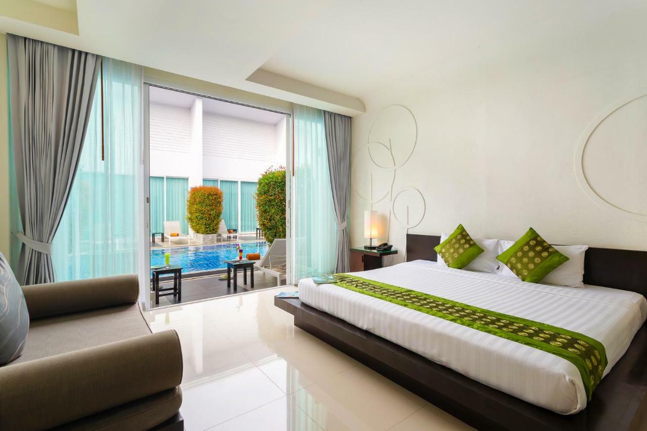 Deluxe Doppel-/Zweibettzimmer mit Zugang zum Pool