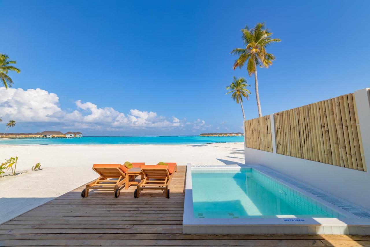 Grand Strandvilla mit Pool - 50% Rabatt auf den Flughafentransfer und 45 Minuten SPA für 2 Erwachsene bei einem Mindestaufenthalt von 3 Nächten, ab dem Buchungsdatum 15. März, für einen Aufenthalt bis zum 22. Dezember 2026