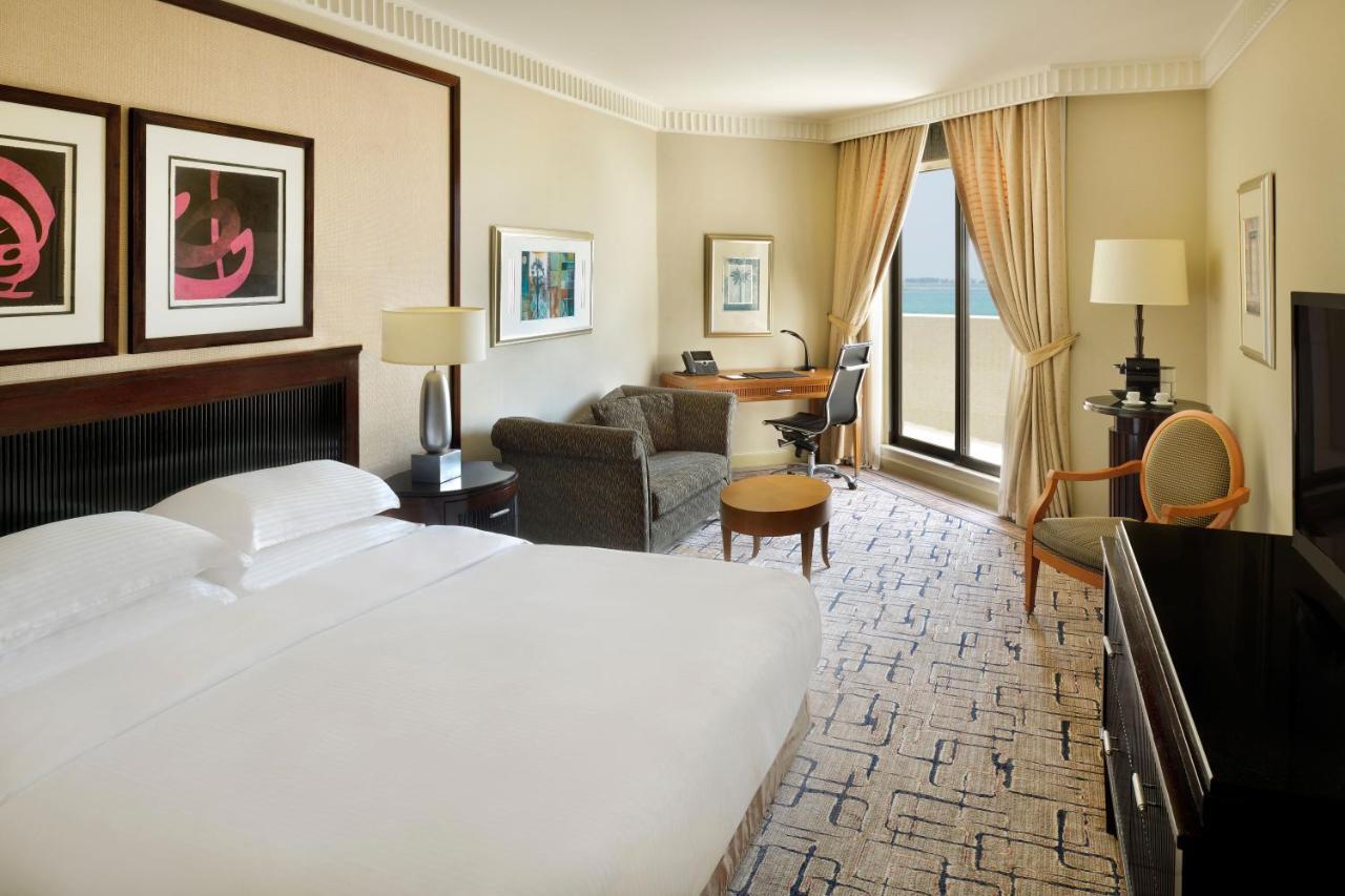 Classic Zimmer mit Kingsize-Bett – Zugang zur Club Lounge