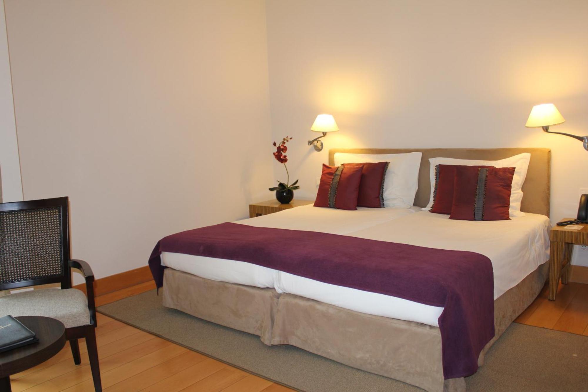 Zweibettzimmer mit Blick zum Festland