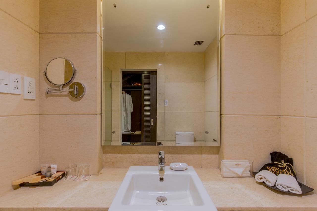Deluxe King Or Twin Room with Bathtub