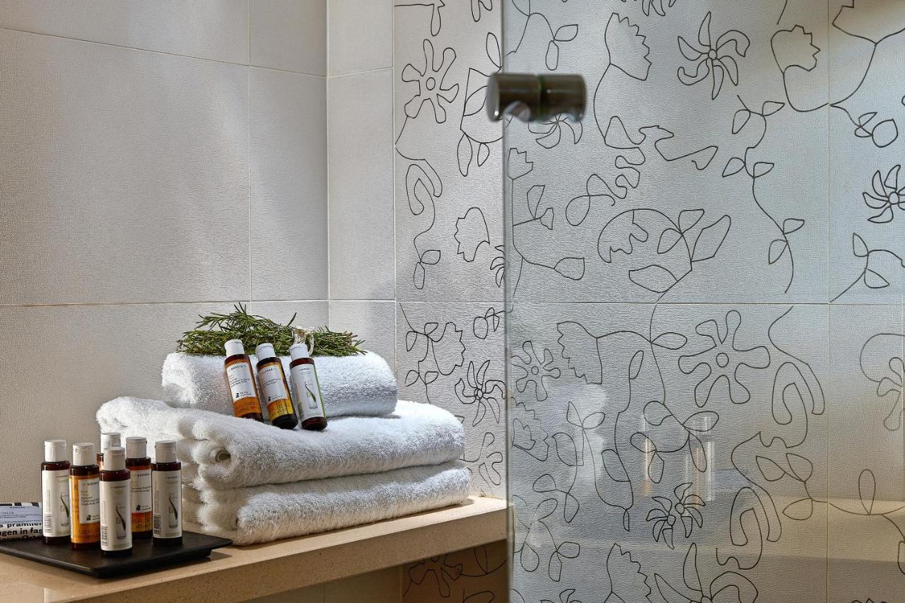 Superior Doppel- oder Zweibettzimmer mit individuellem Pool