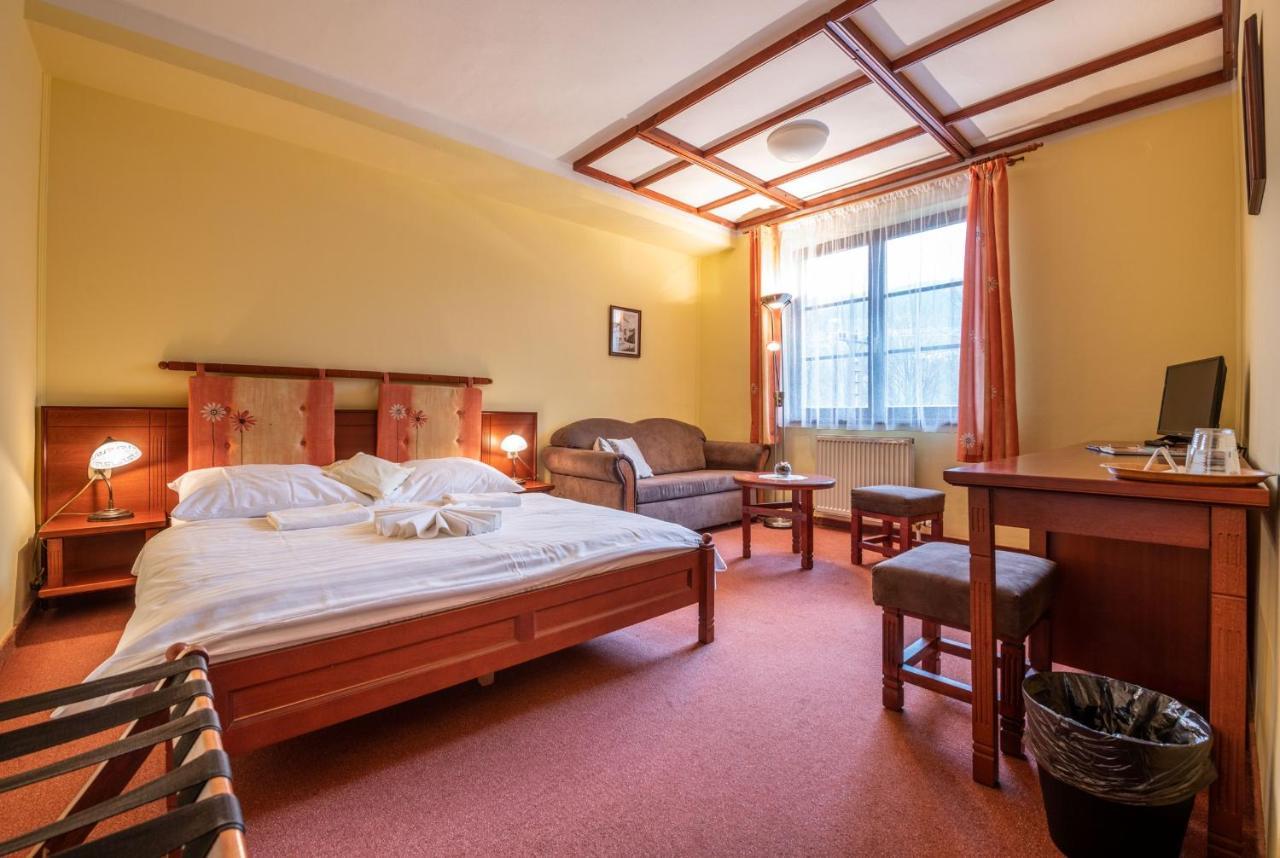 Doppelzimmer mit Zustellbett