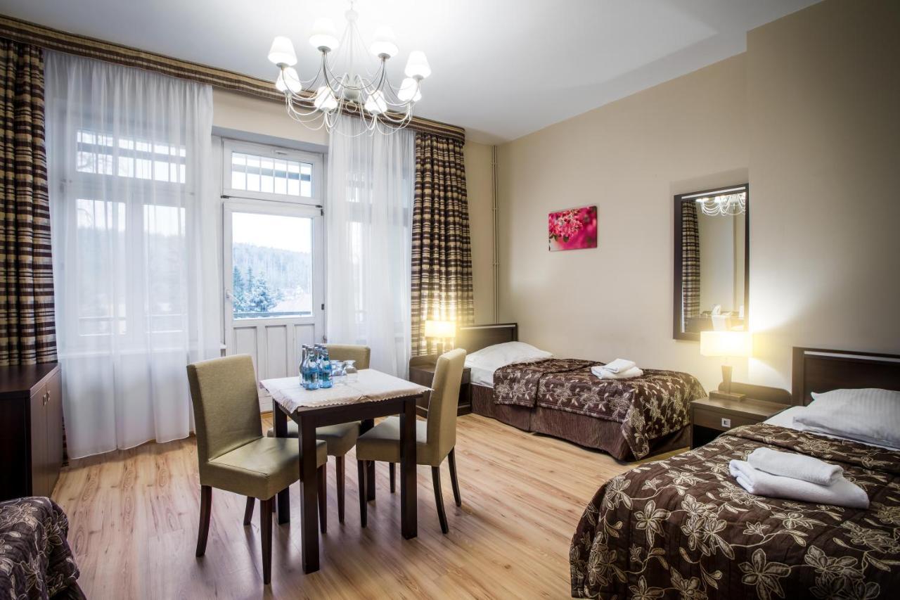 Dreibettzimmer