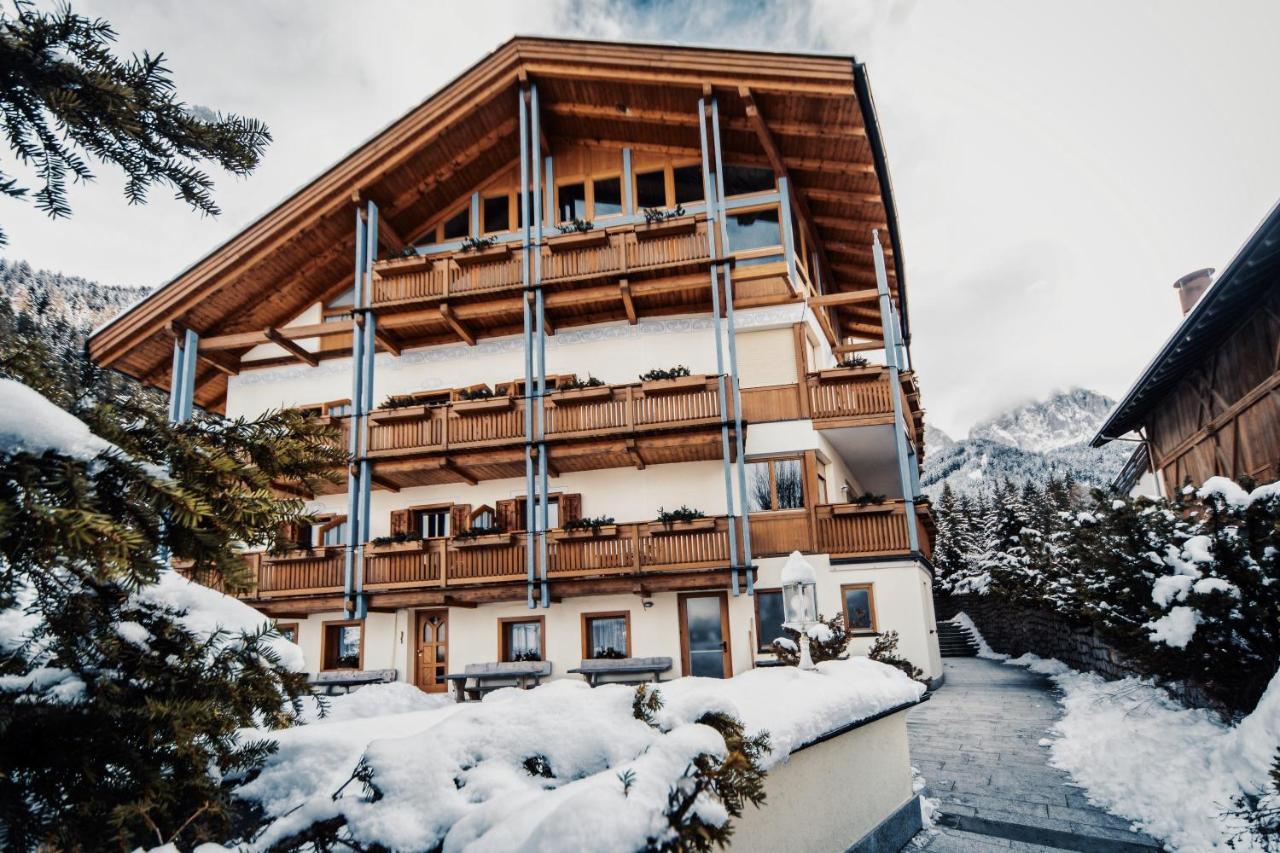 Doppelzimmer mit Balkon