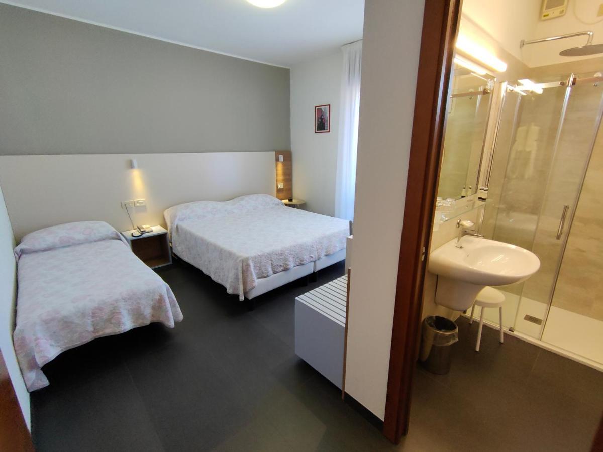 Dreibettzimmer