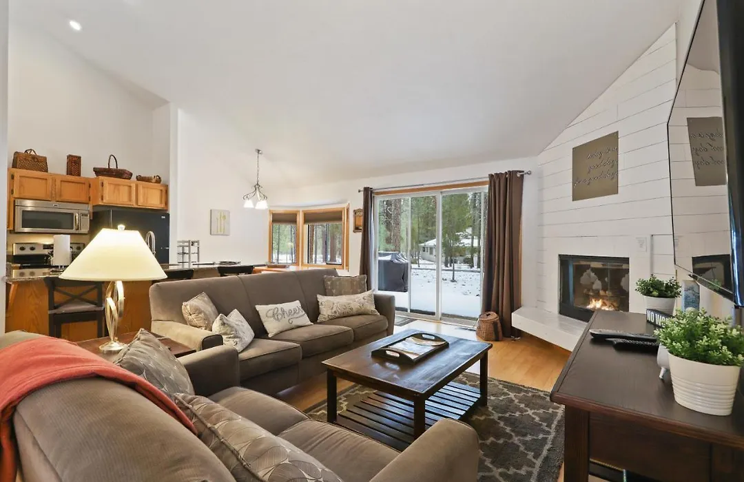 Muskrat Lane 05 | Discover Sunriver-1