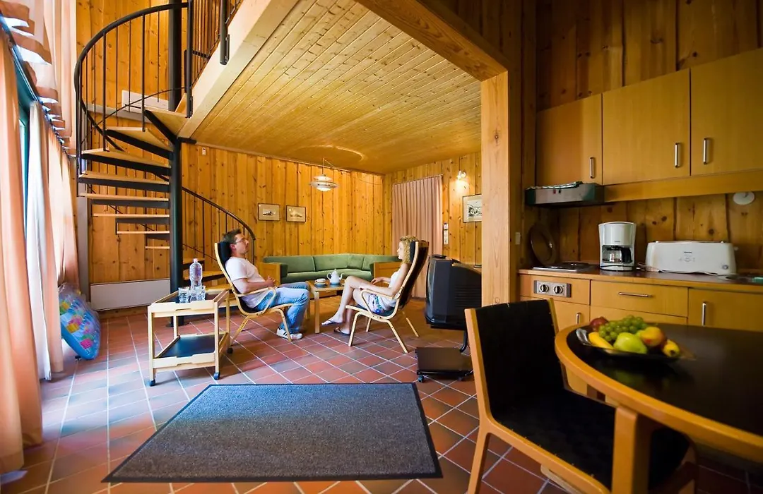 Club Tihany Bungalows-1