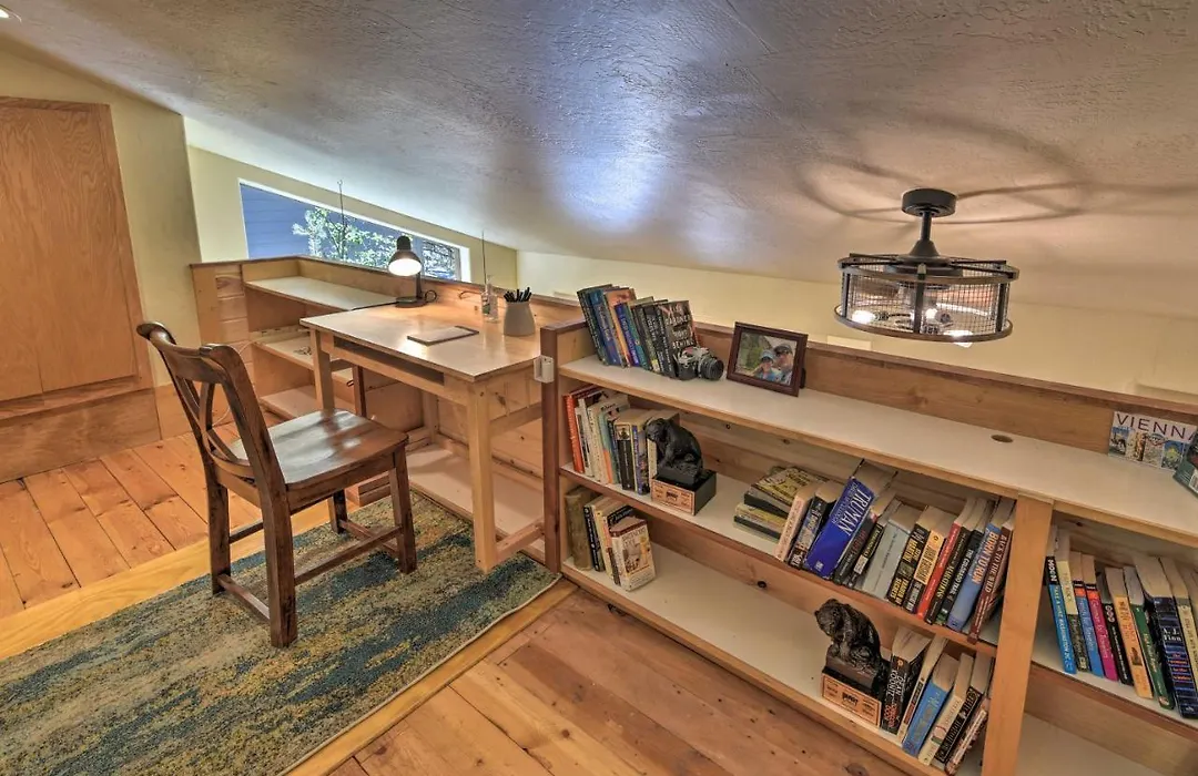 Flagstaff Home With On-Site Trails, 3 Mi To Dtwn!-1