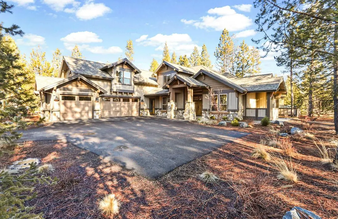 Caldera Luxury Lodge-1
