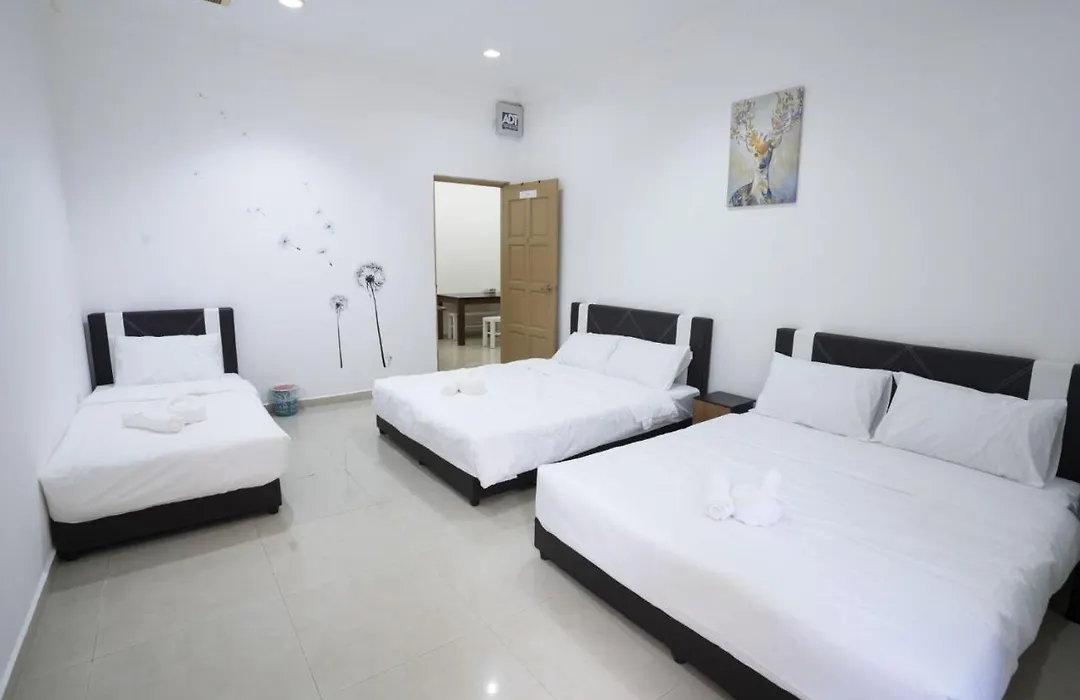Party Haus 7 Bedrooms 8 Toilets-1