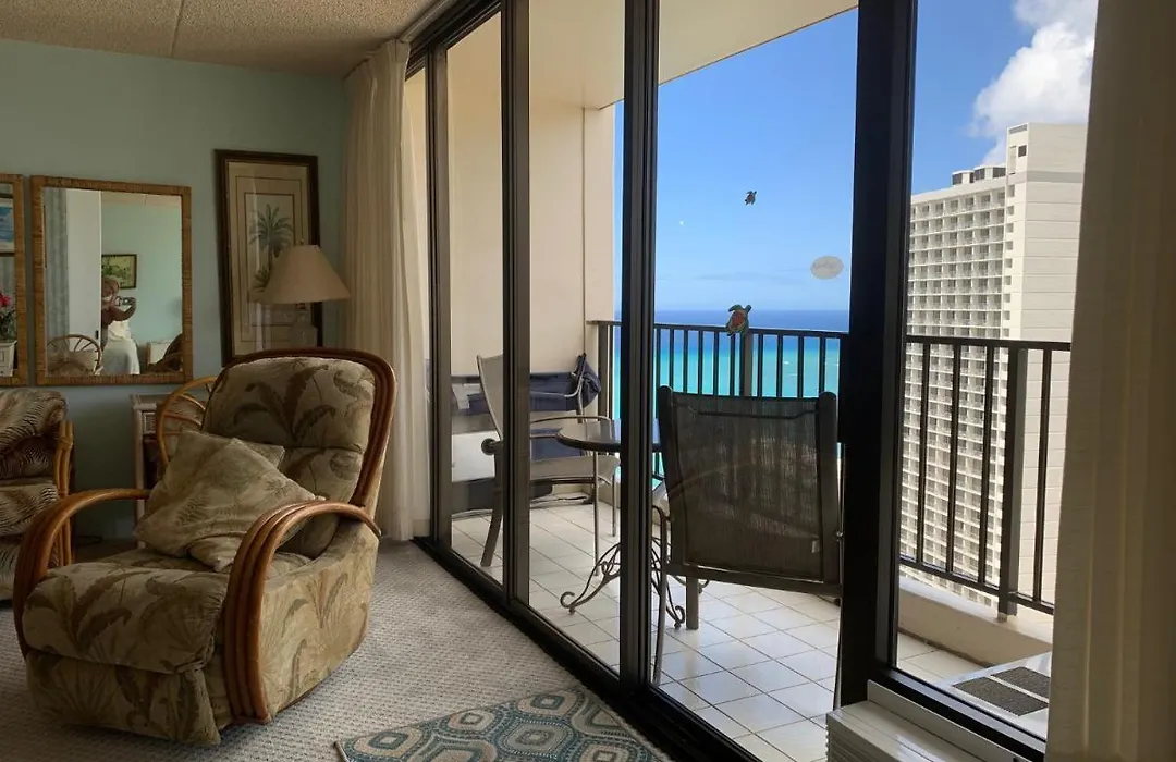 Waikiki Banyan 3410 Stunning Ocean, Surfer & Sunset View'S-1