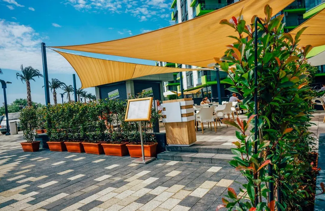 VISUM ApartHotel Pool&SPA Mamaia Nord-1