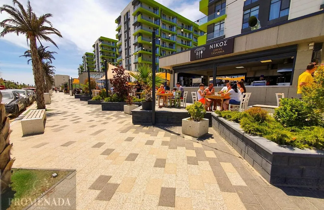 CORAL ApartHotel Pool&SPA Mamaia Nord-1