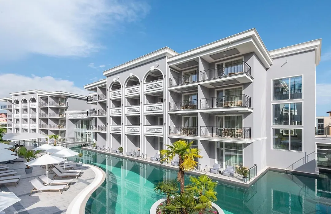 Siena Premium Retreat-1
