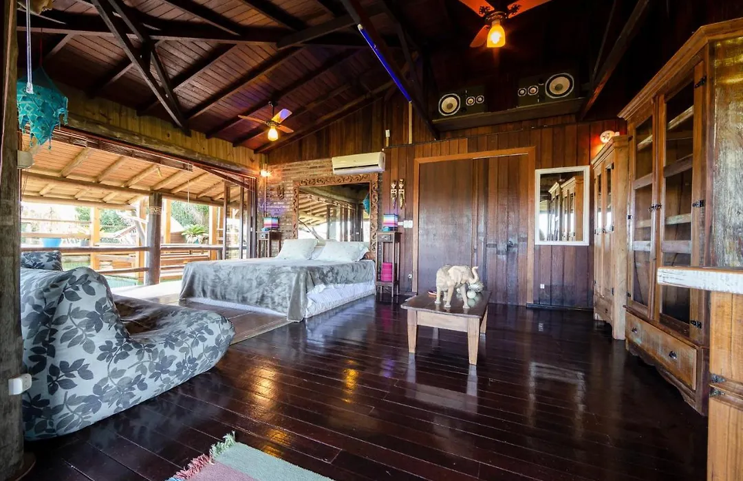 Ibiraquera Guest House Villa Com Piscina E Jacuzzi-1