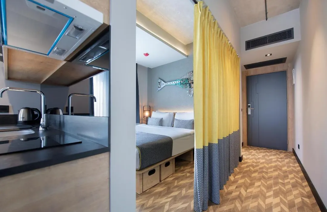 Trend Suites Cycle-1