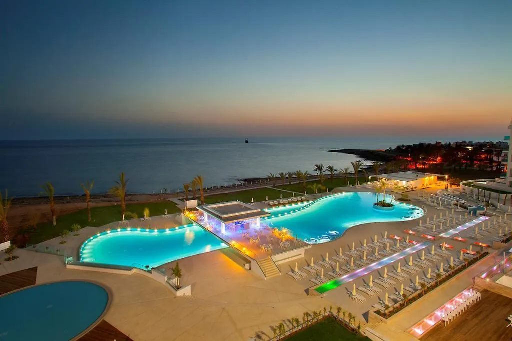 King Evelthon Beach Hotel&Resort-1
