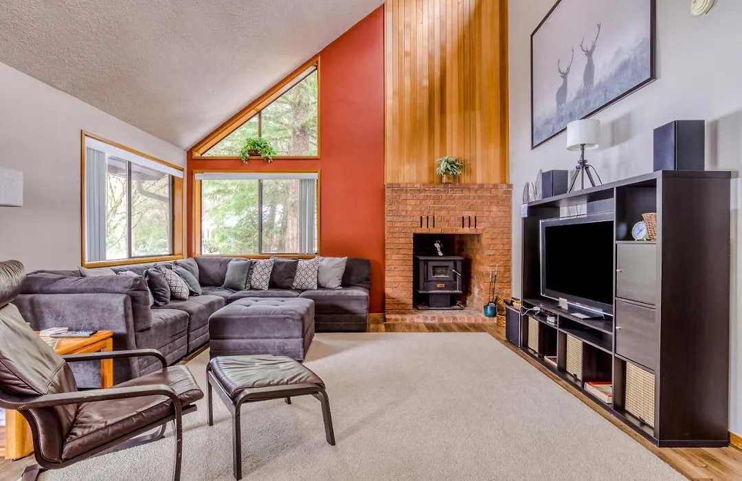 The Cedar House-1