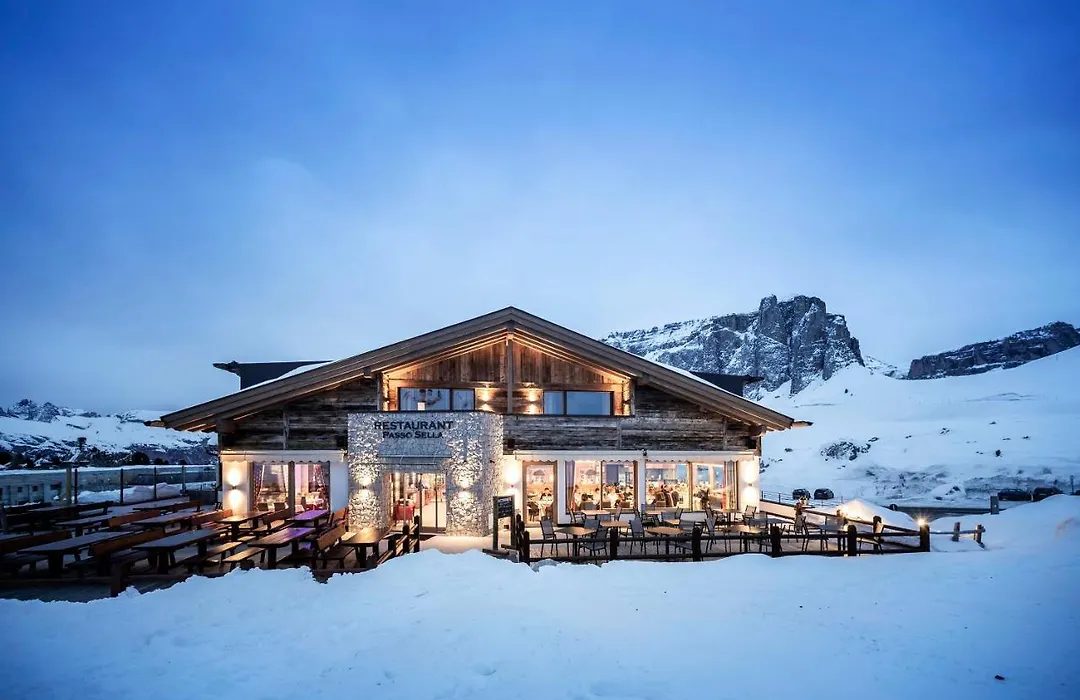 Passo Sella Dolomiti Mountain Resort-1