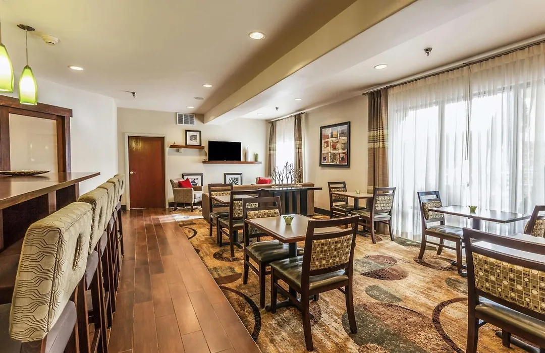 Hampton Inn Colorado Springs-Airport-1