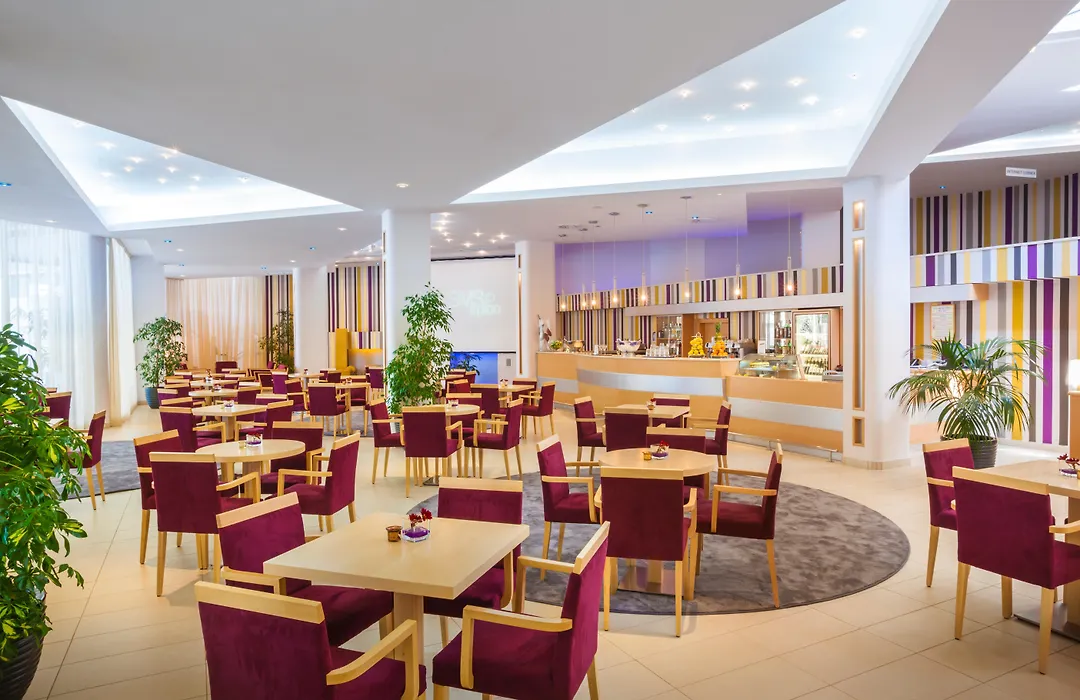 Aminess Vival Maestral Hotel-1