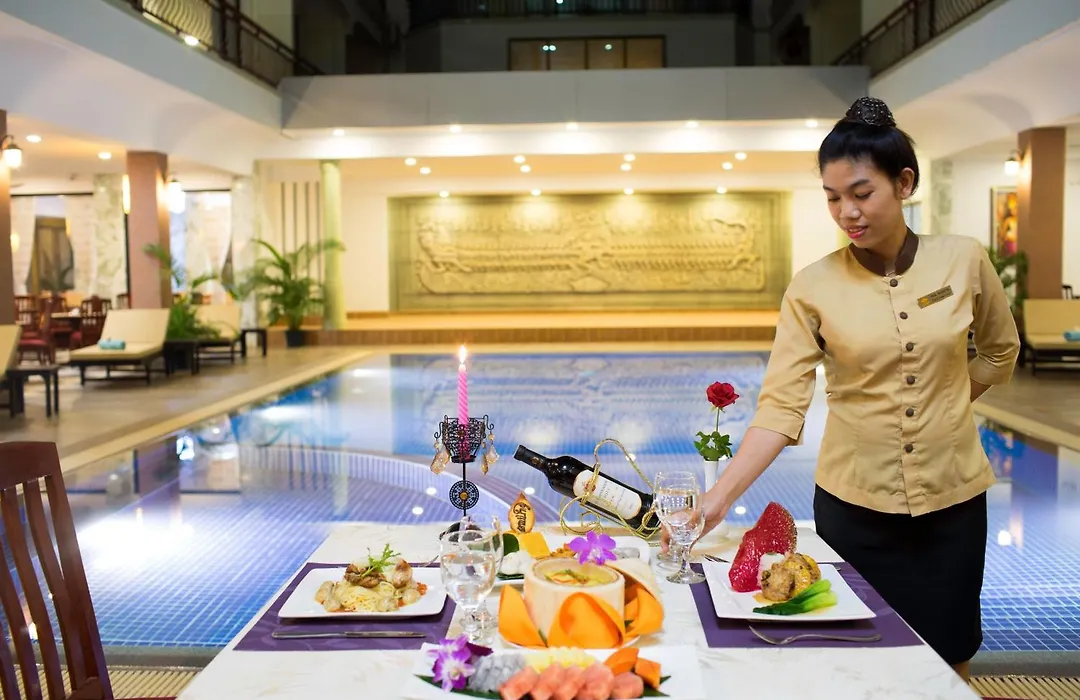 Smiling Hotel-1