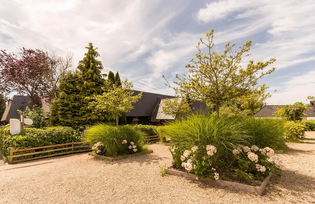 Village Pierre&Vacances Normandy Garden-1
